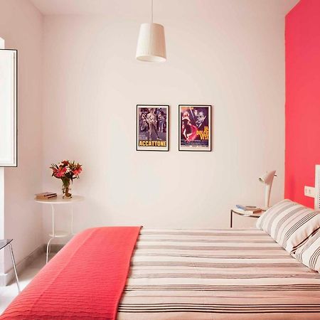 Apartamentos Mariscal Seville Exterior photo