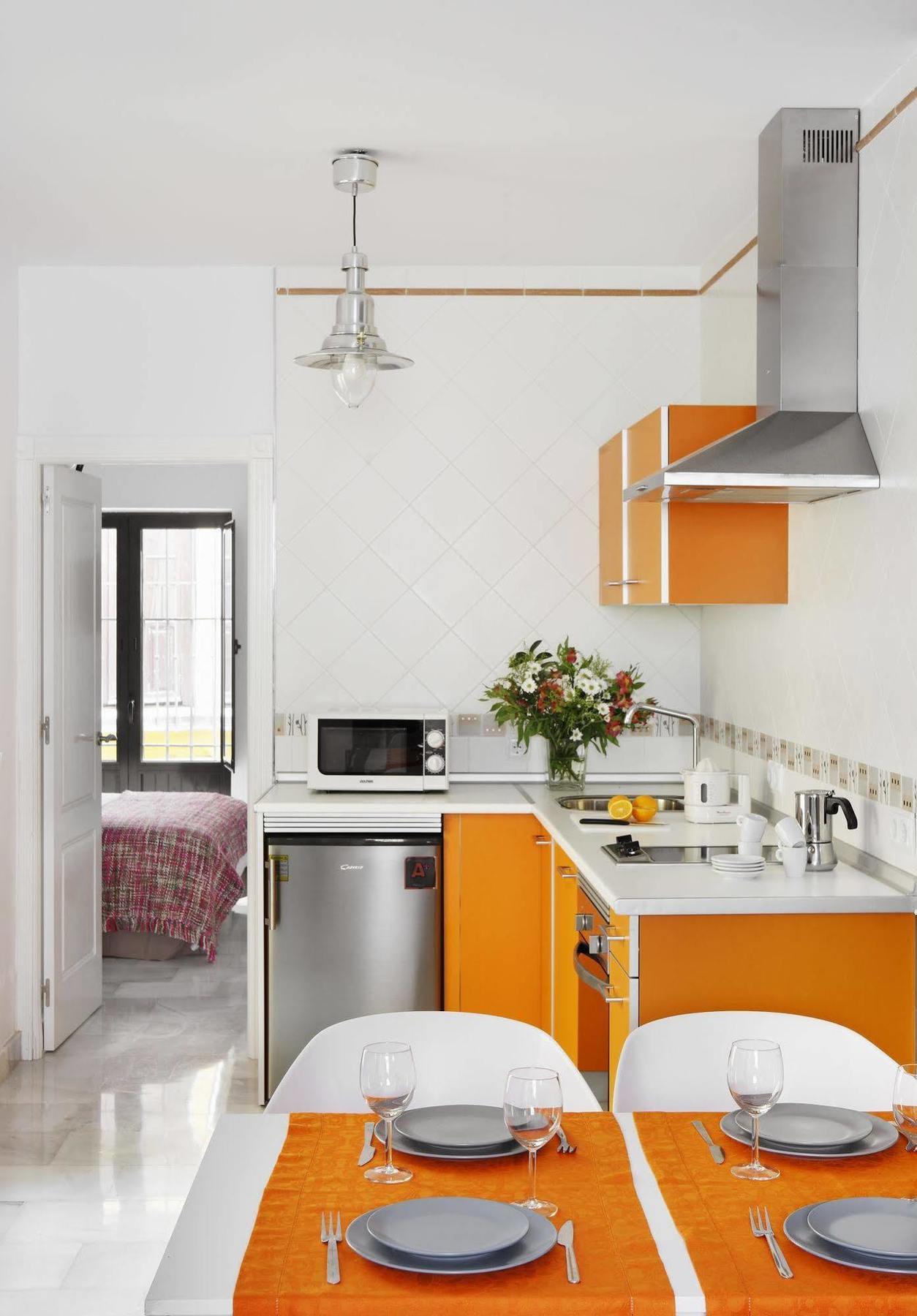 Apartamentos Mariscal Seville Exterior photo